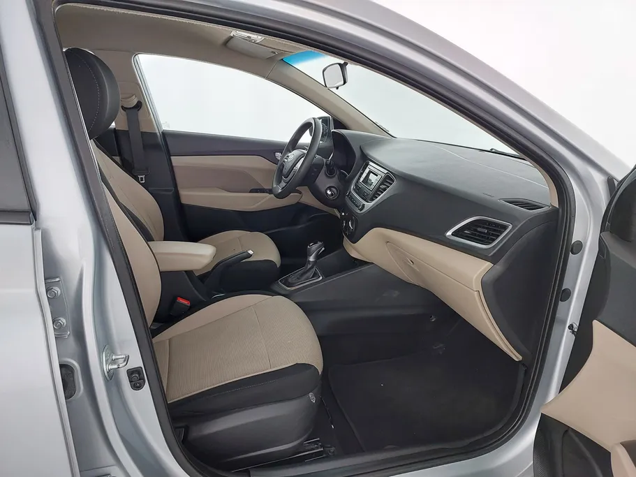 هيونداي اكسنت سمارت 2023 