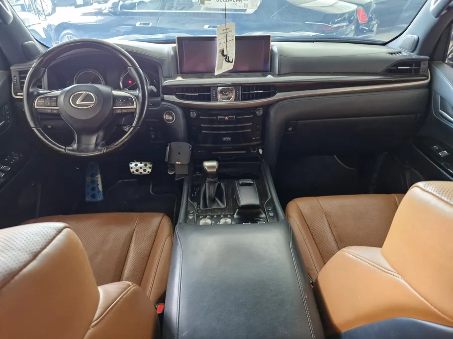 2021 Lexus LX 570 S 