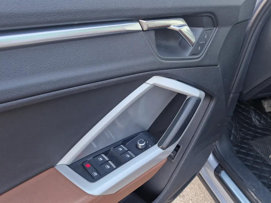 2023 Audi Q3 35 TFSl 