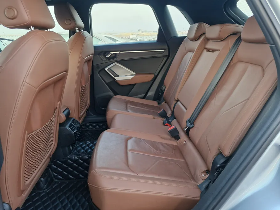 2023 Audi Q3 35 TFSl 