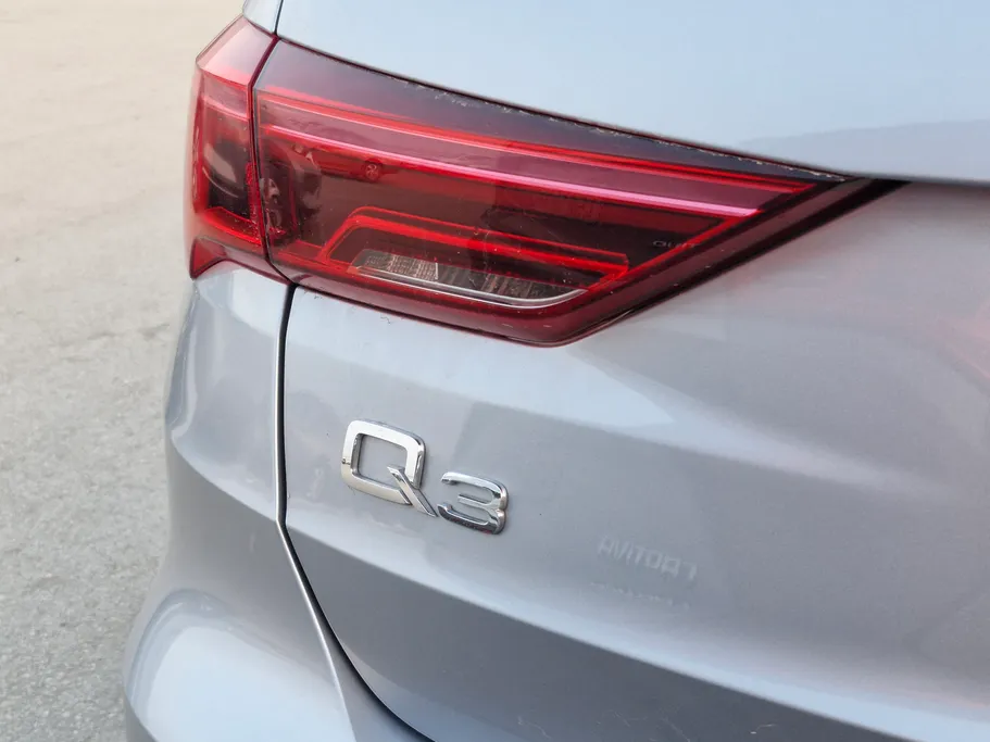 2023 Audi Q3 35 TFSl 