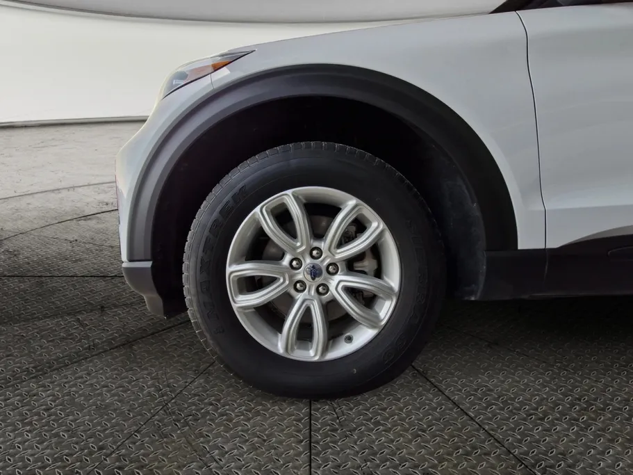 2022 Ford Explorer Standard 