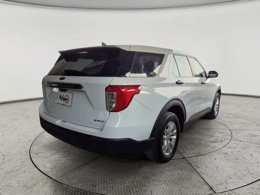 2022 Ford Explorer Standard 