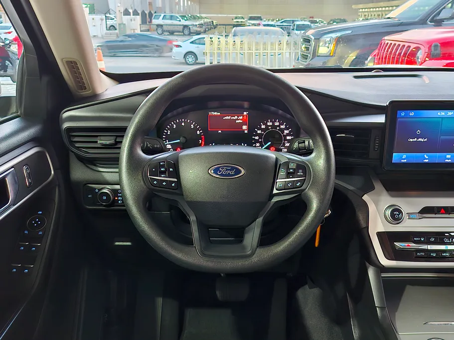 2022 Ford Explorer Standard 