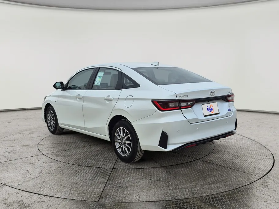 2023 Toyota Yaris  Y 