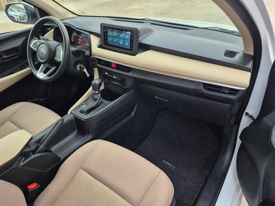 2023 Toyota Yaris  Y 