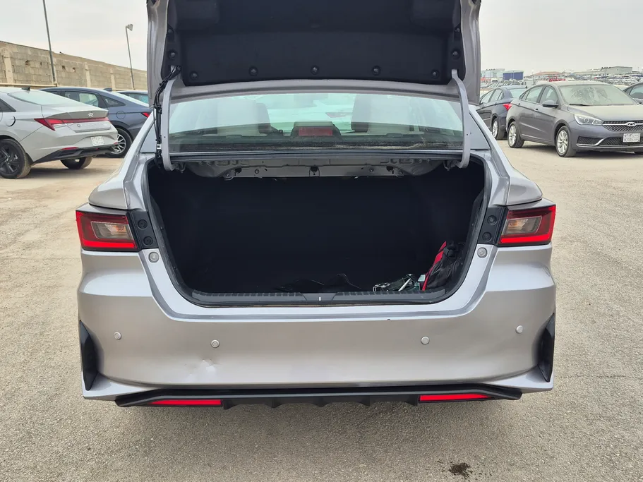 تويوتا يارس Y 2023 