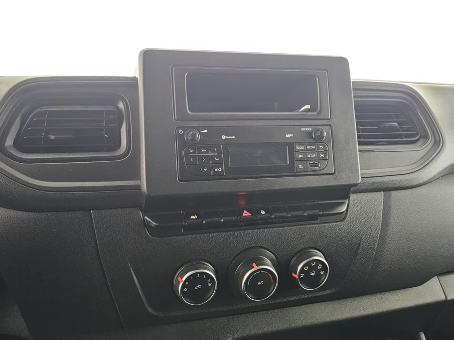 2021 Renault Master L2H2 