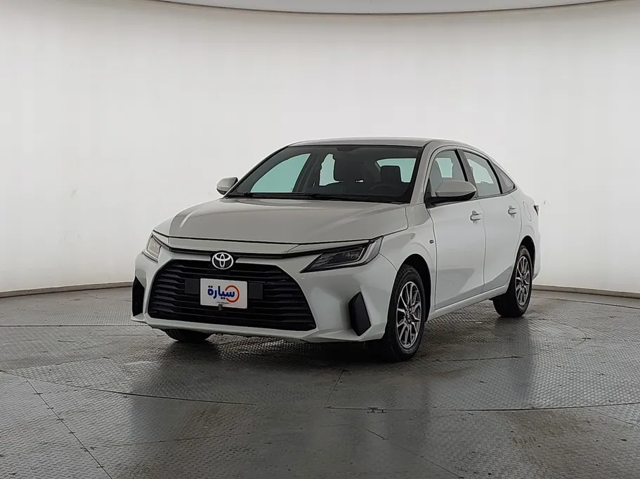 2023 Toyota Yaris  Y 
