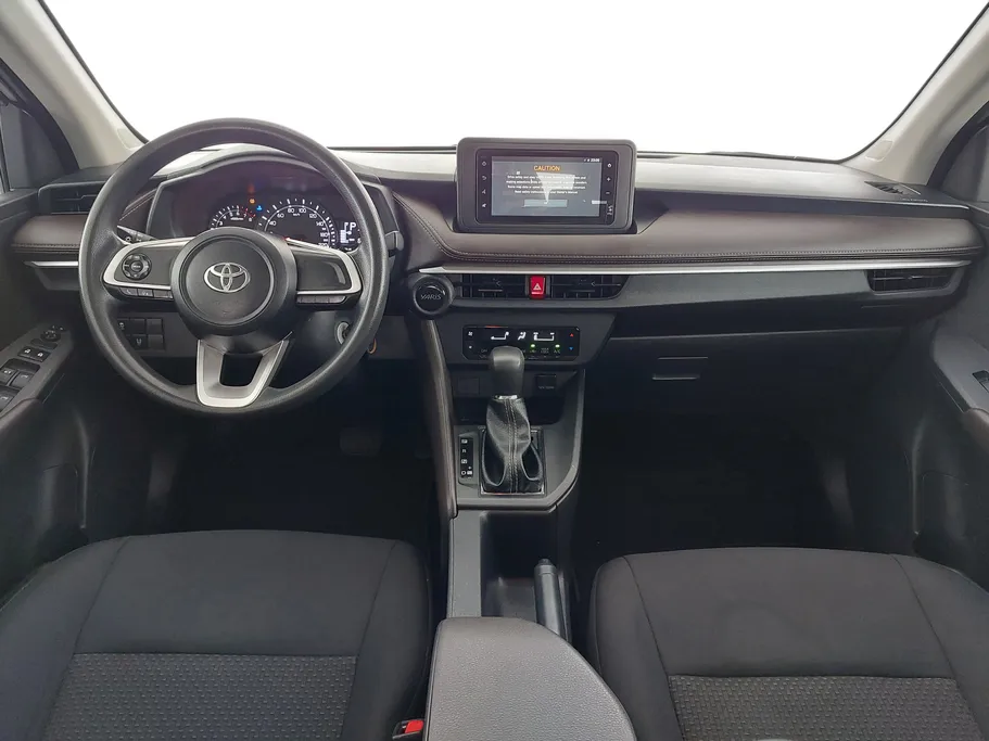 2023 Toyota Yaris  Y 