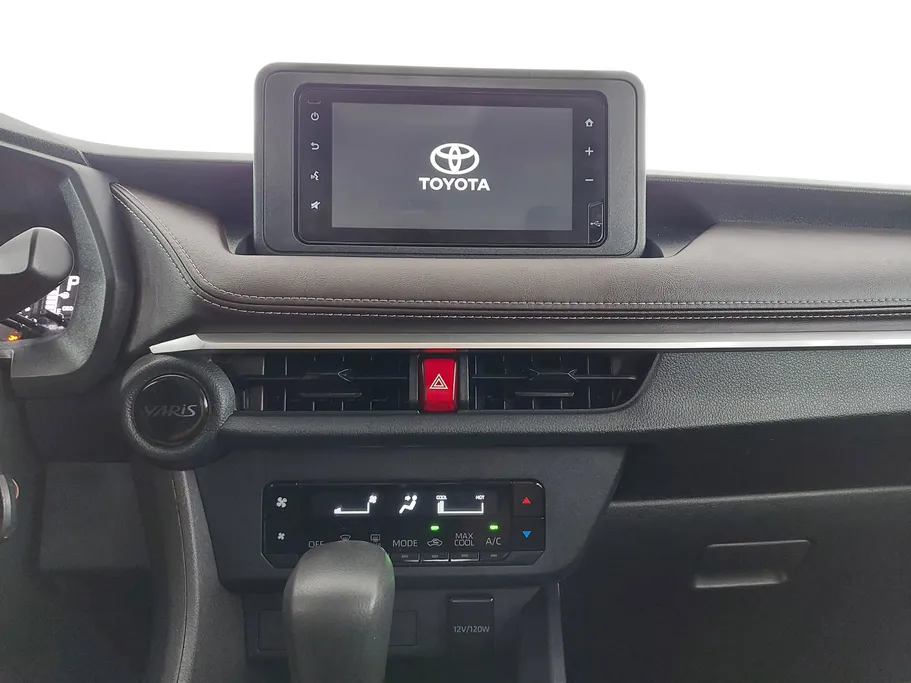 2023 Toyota Yaris  Y 