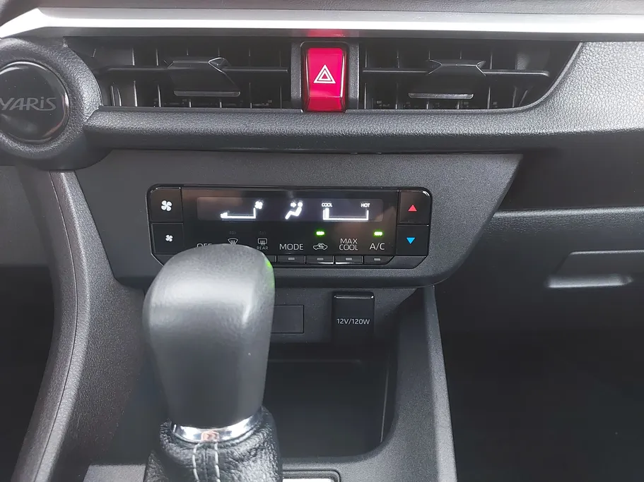 2023 Toyota Yaris  Y 