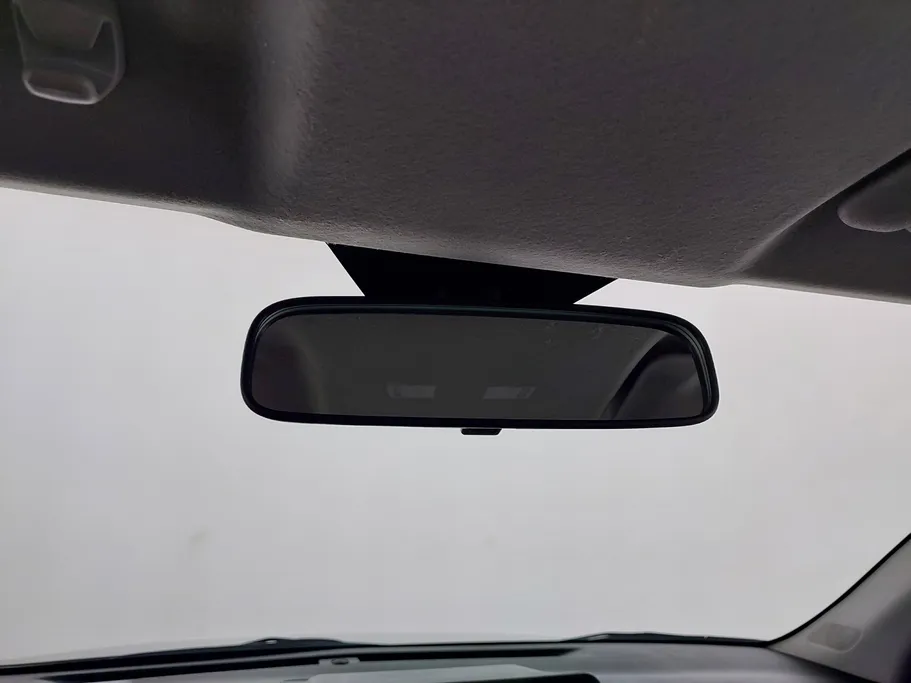 2023 Toyota Yaris  Y 