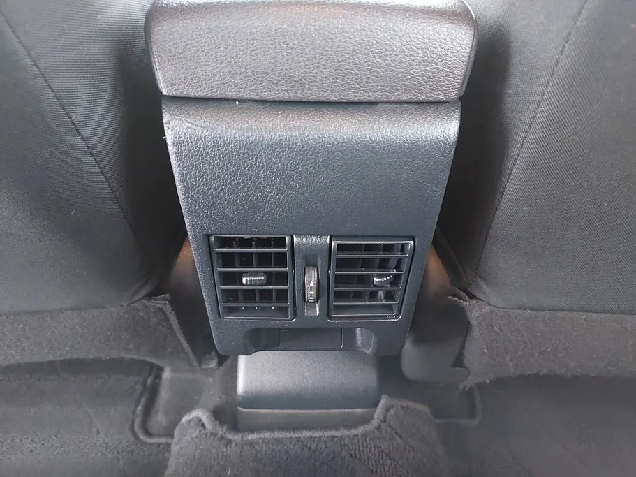 2023 Toyota Yaris  Y 