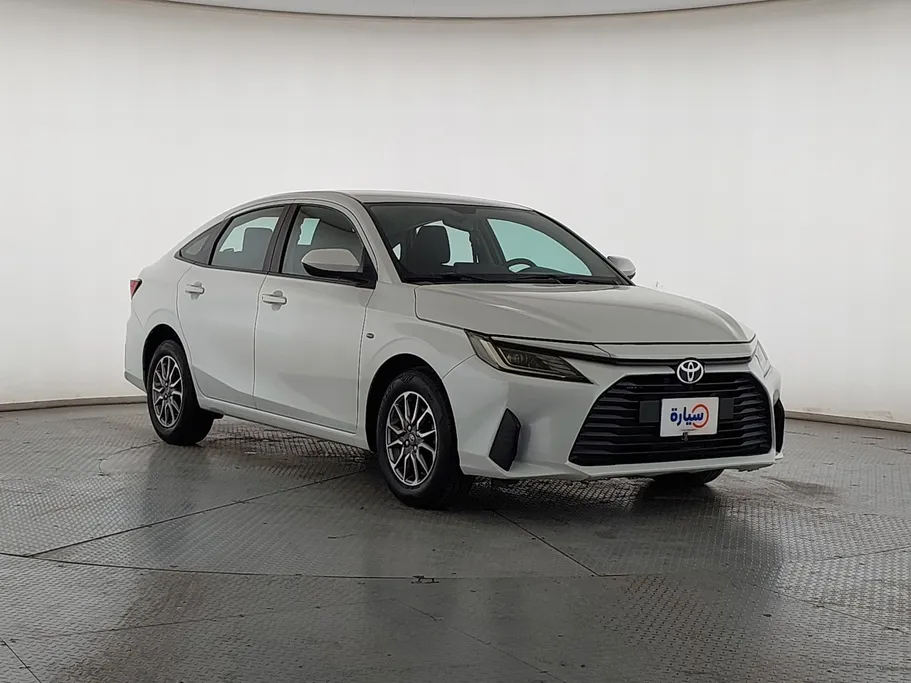 2023 Toyota Yaris  Y 