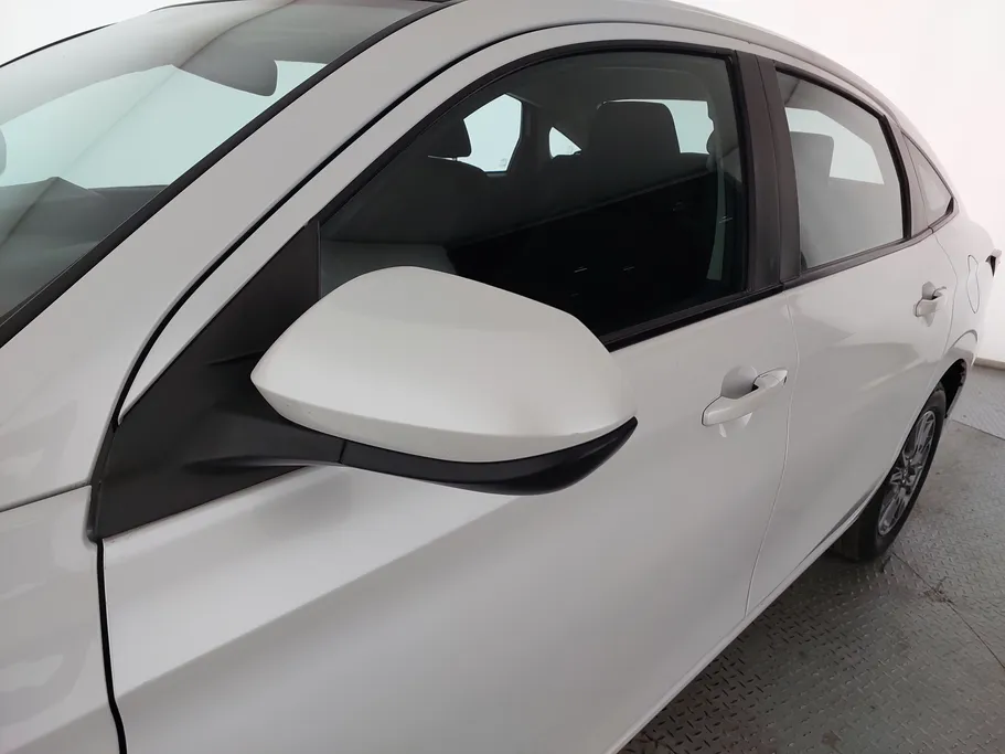 2023 Toyota Yaris  Y 