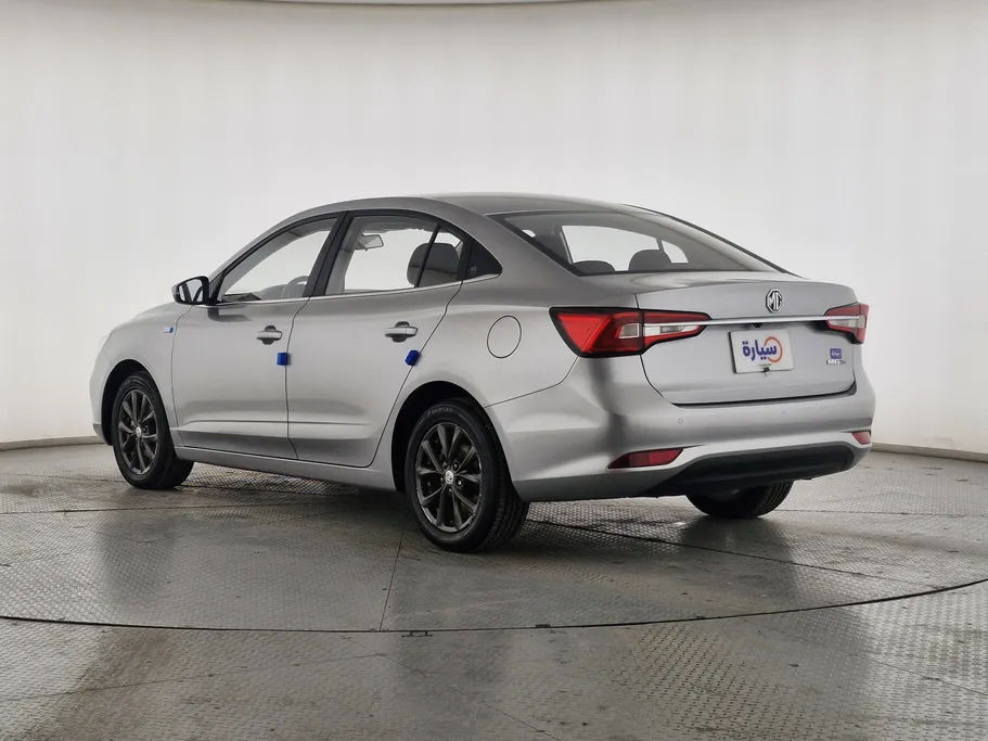 ام جي 5 COM 2023 