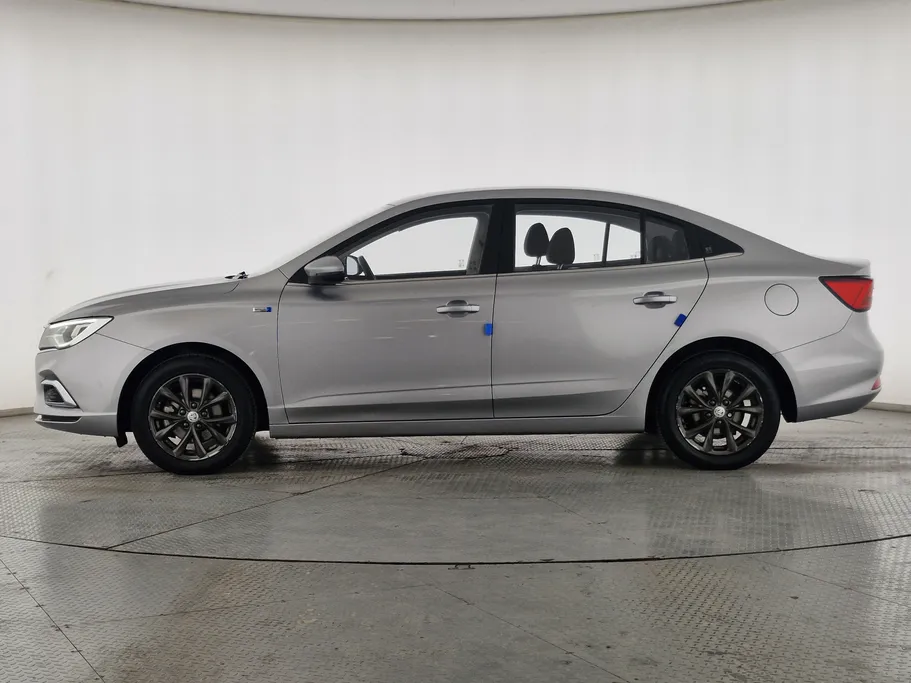 ام جي 5 COM 2023 