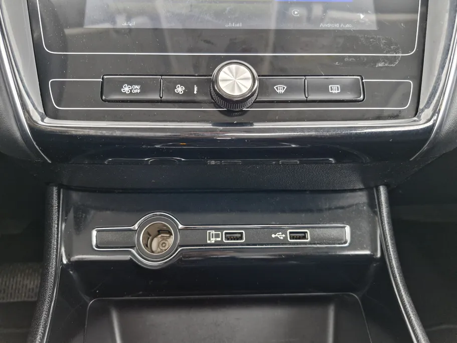 ام جي 5 COM 2023 