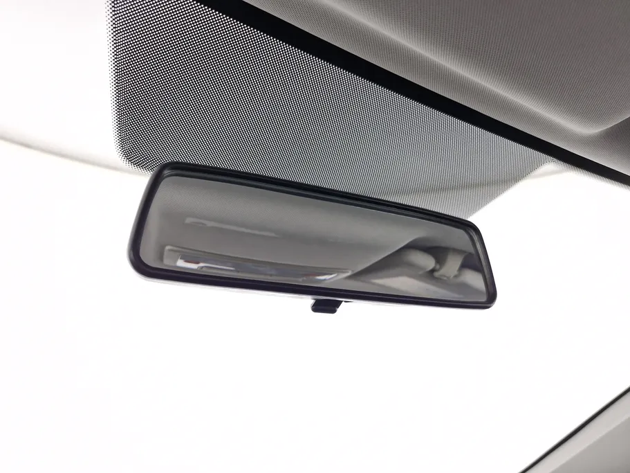 ام جي 5 COM 2023 