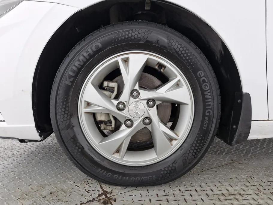 2022 Hyundai Elantra Fleet 