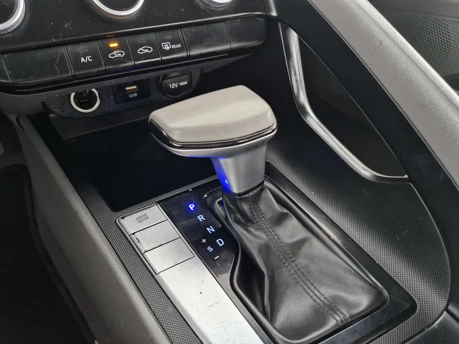 2022 Hyundai Elantra Fleet 