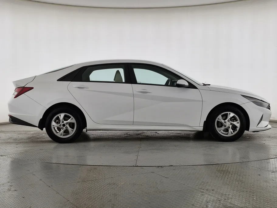 2022 Hyundai Elantra Fleet 