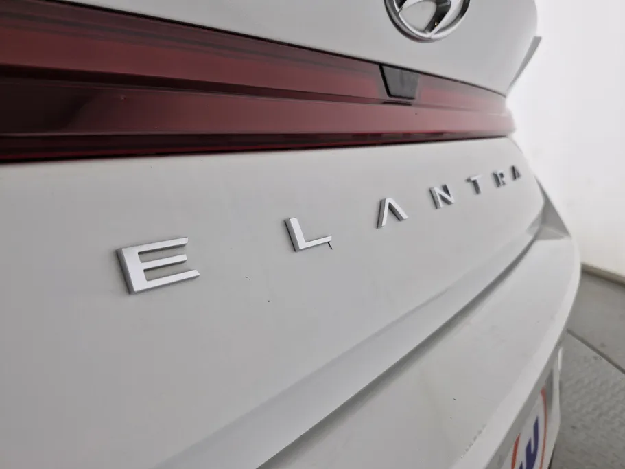 2022 Hyundai Elantra Fleet 