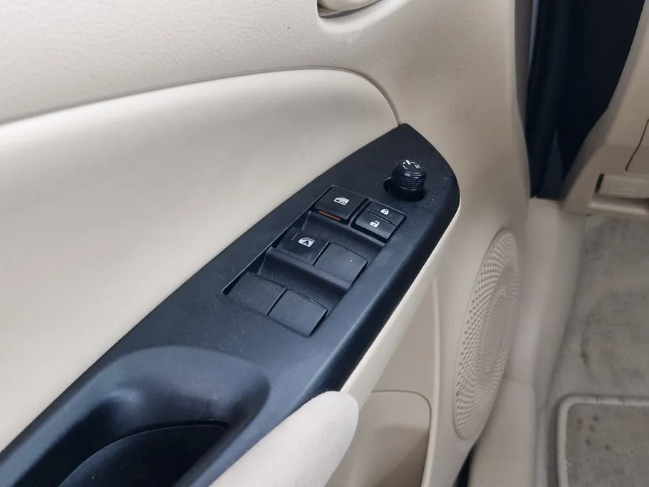 تويوتا يارس Y 2021 