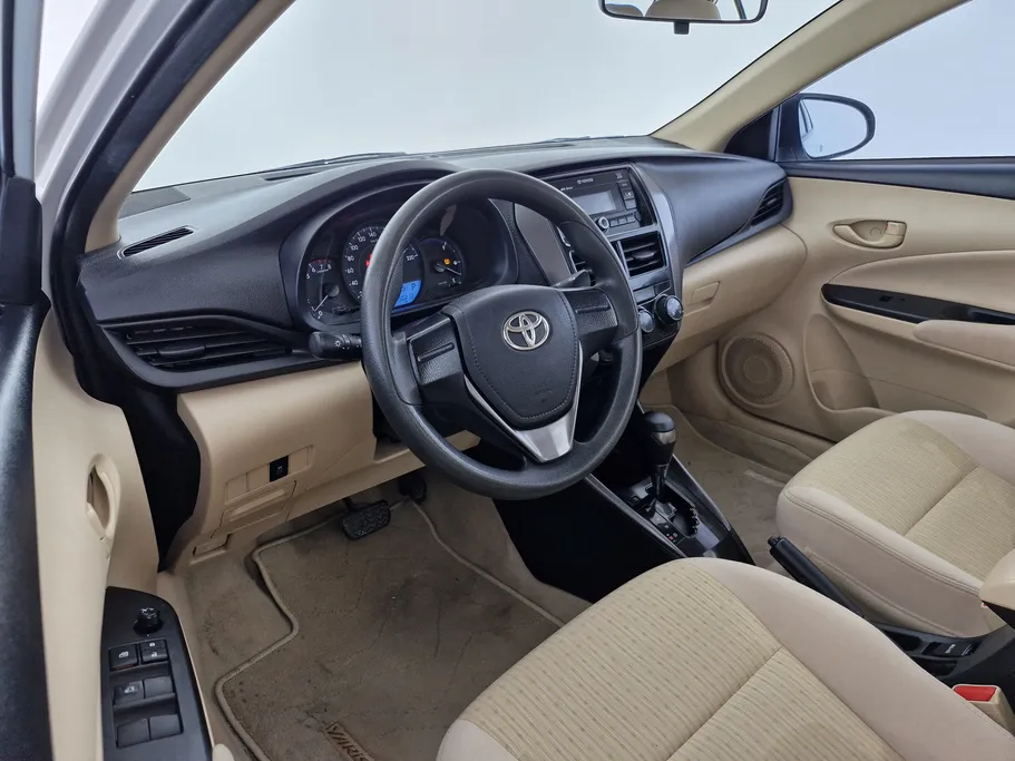 تويوتا يارس Y 2021 