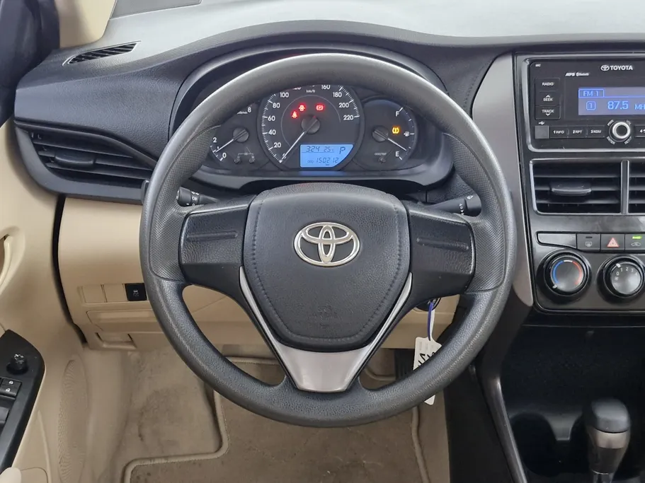 تويوتا يارس Y 2021 