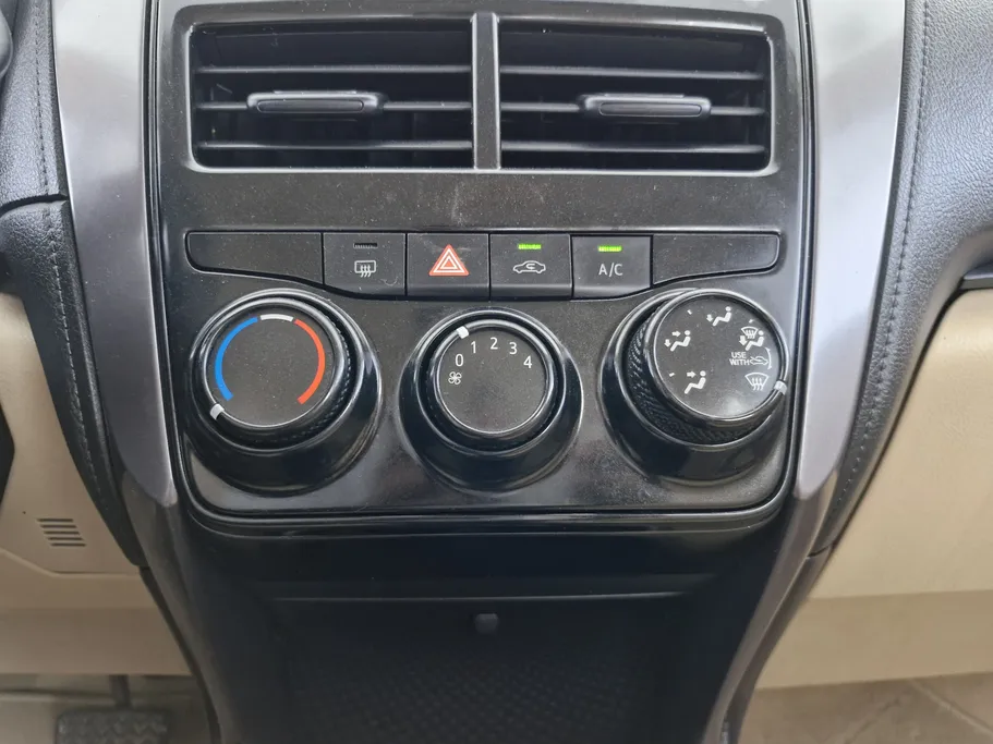 تويوتا يارس Y 2021 