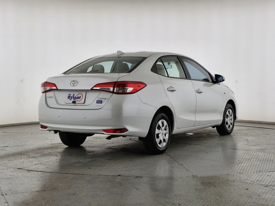 تويوتا يارس Y 2021 