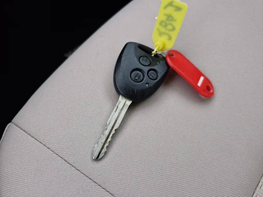 تويوتا يارس Y 2023 