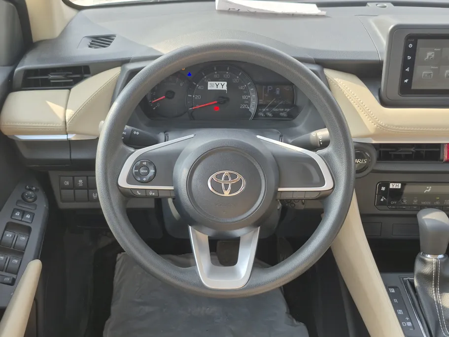 تويوتا يارس Y 2023 