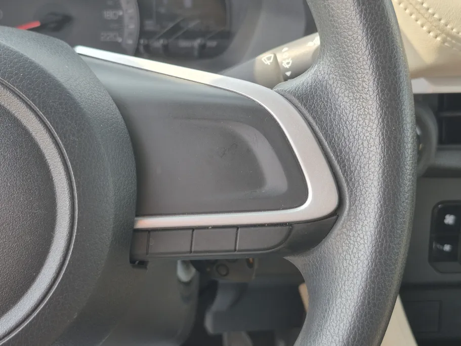 تويوتا يارس Y 2023 