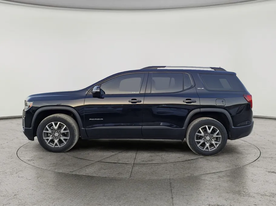 جي إم سي  اكاديا SLE 2023 