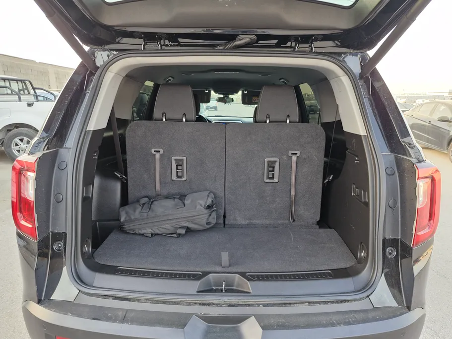 جي إم سي  اكاديا SLE 2023 