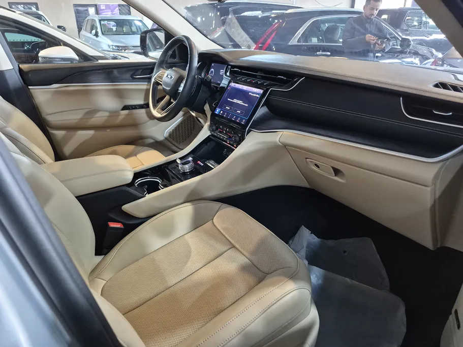 2022 Jeep Grand Cherokee ليمتد 