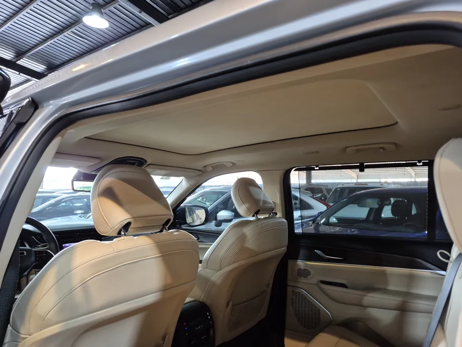 2022 Jeep Grand Cherokee ليمتد 