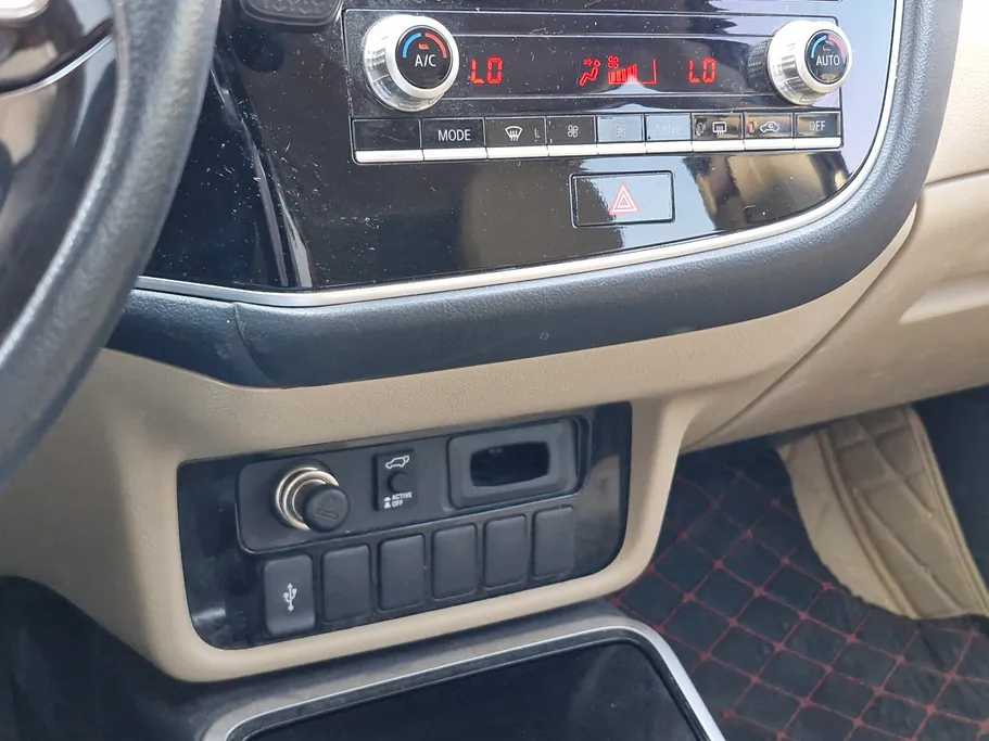 2022 Mitsubishi Outlander GLX 