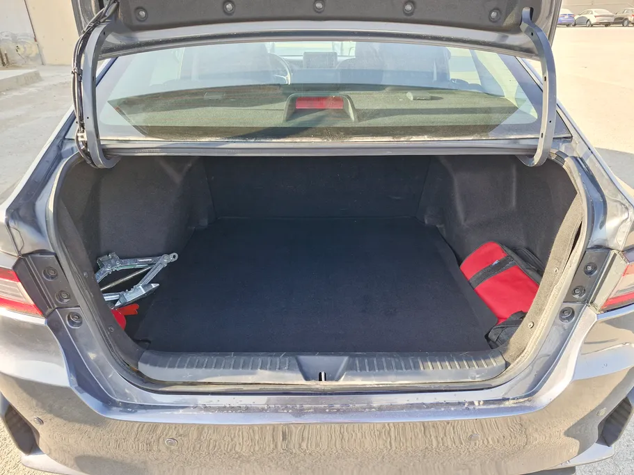 2023 Toyota Yaris  Y 