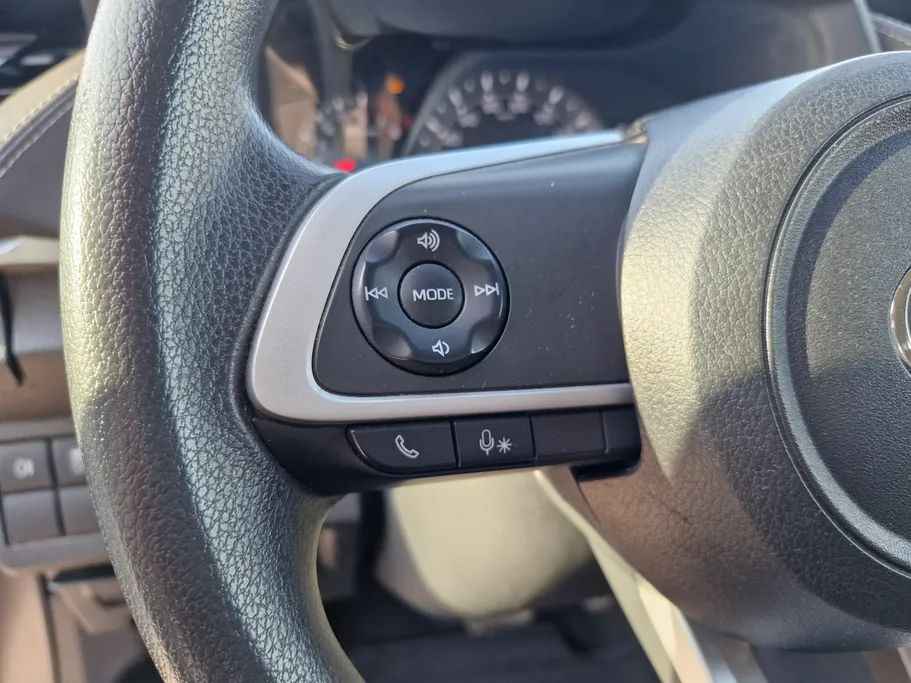 2023 Toyota Yaris  Y 