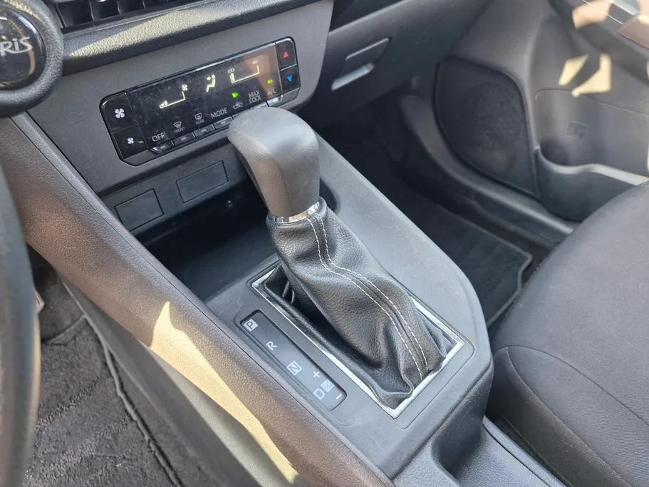 2023 Toyota Yaris  Y 