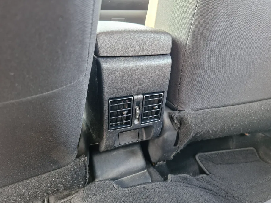 2023 Toyota Yaris  Y 