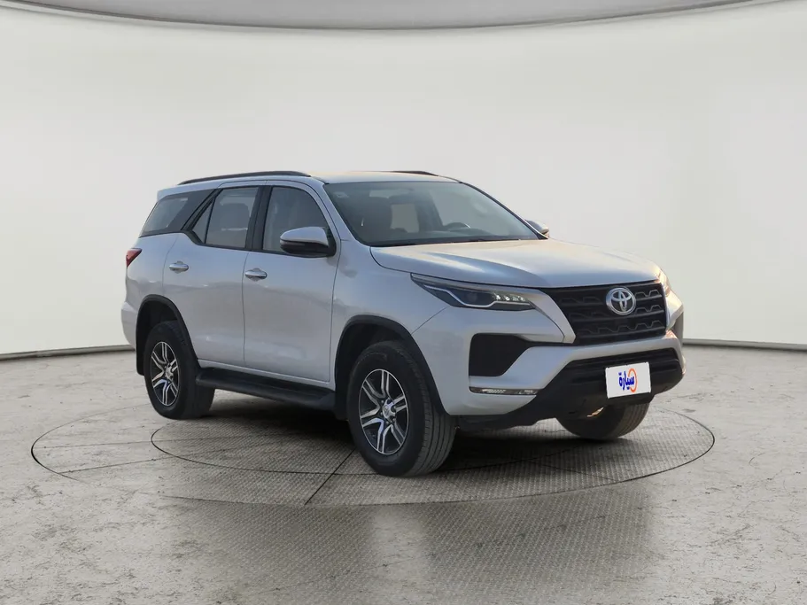 تويوتا فورتشنر GX 2023 