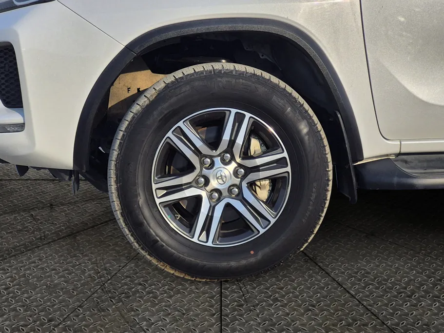 تويوتا فورتشنر GX 2023 