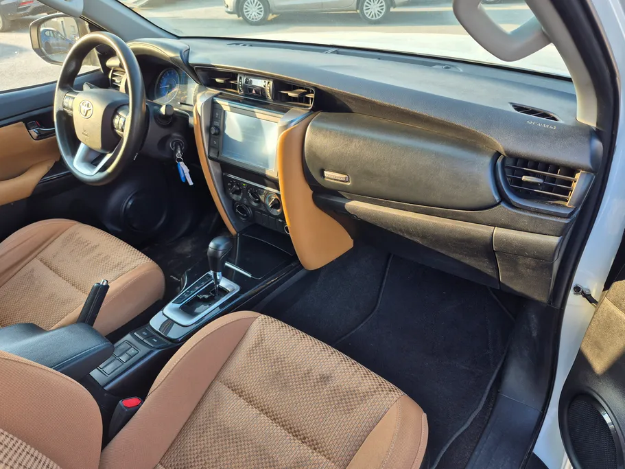 تويوتا فورتشنر GX 2023 