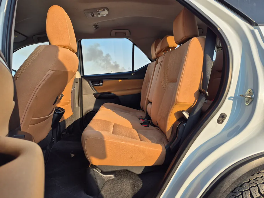 تويوتا فورتشنر GX 2023 