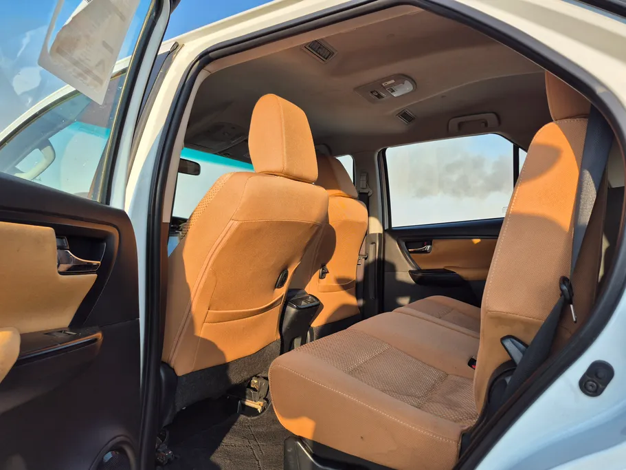 تويوتا فورتشنر GX 2023 